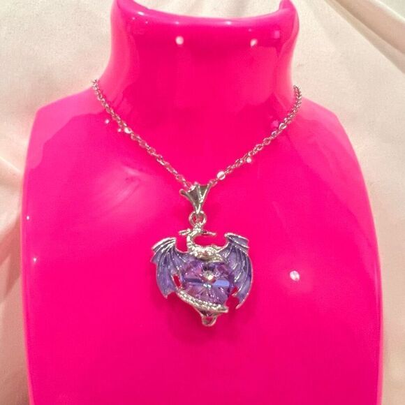 Whimsical Dragon Purple Heart Pendant Silver-Tone Necklace NEW - Picture 3 of 4
